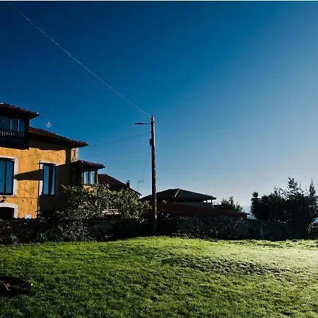 La Casona De Pension Penzion Faedo