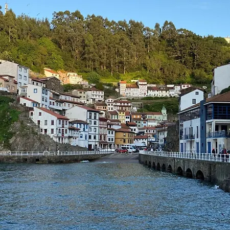 La Casona De Pension Penzion Faedo