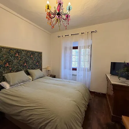 La Casona De Pension Penzion Faedo